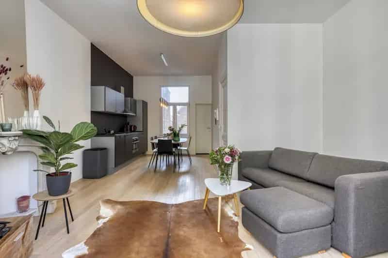 Appartement te koop Antwerpen Noord - Lichtrijk en centraal gelegen