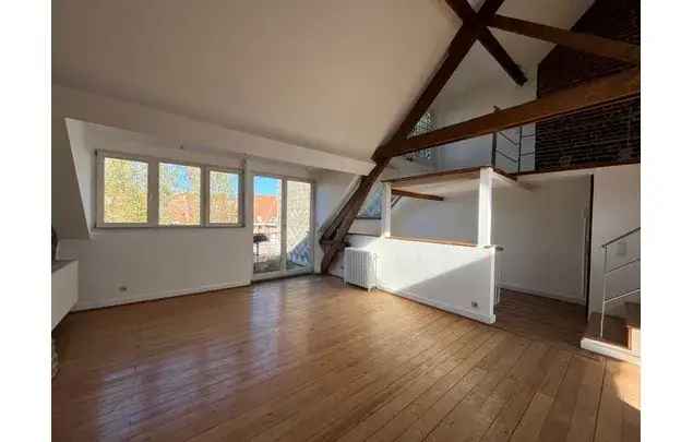 Huur 3 slaapkamer appartement van 150 m² in Brussels