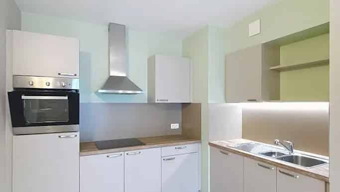 Appartement te Huur Brussel - Studio met Kanaalzicht