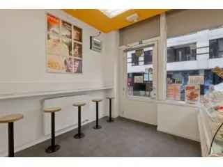 Handelspand Frituur met Woonst te Koop Turnhout