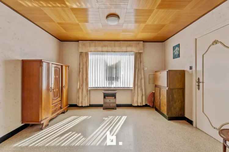 Huis te koop Oostnieuwkerke: 3 slaapkamers, tuin, garage