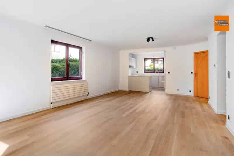 Appartement te koop 2 slaapkamers grote tuin