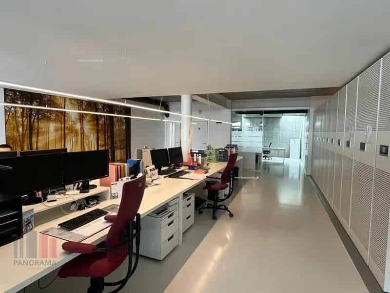 Kantoorruimte te koop Asse 182m²