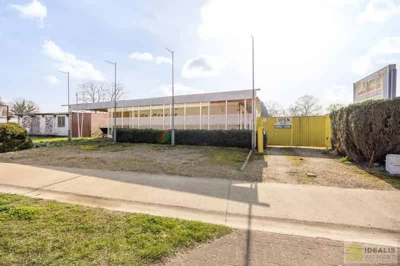 Handelspand te renoveren of af te breken 350m² 12a 23ca Oudsbergen