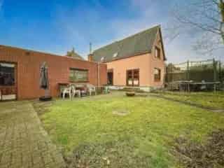 Huis te koop Izegem - 5 slaapkamers, polyvalente ruimte 300m², energiezuinig