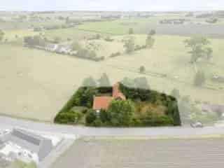 Huis te koop Koekelare met bijgebouw
