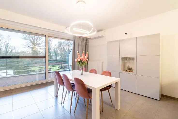 Te Koop Modern appartement met twee slaapkamers in Wilrijk