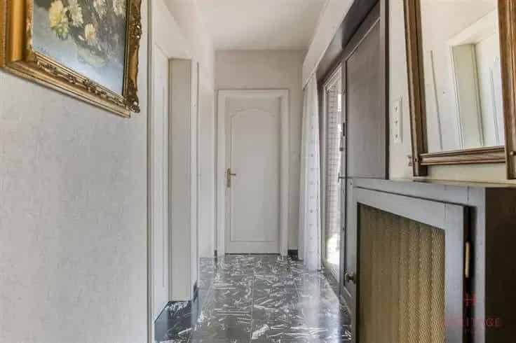 Huis Te Koop Karaktervolle Architectuur Ruime Tuin