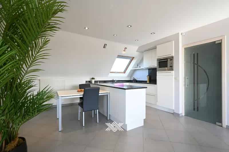 Appartement te koop Lochristi - Instapklaar met terras en garage