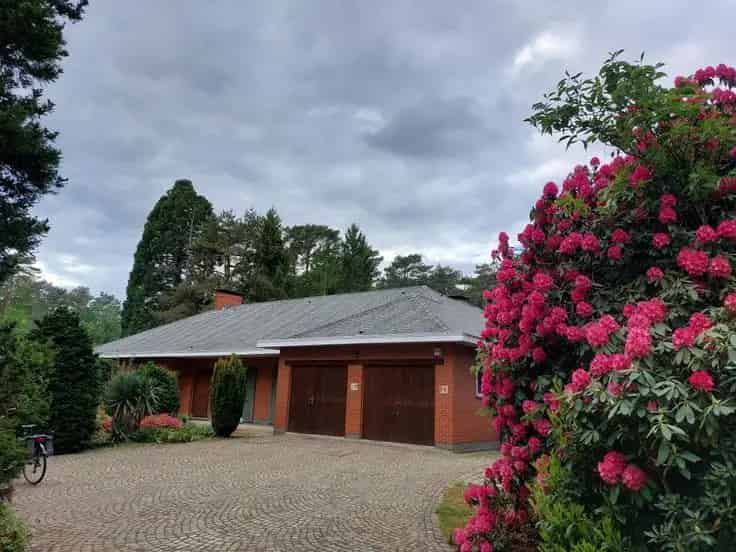 Villa te Koop Zoersel Ruime Gelijkvloerse Villa met Zwembad