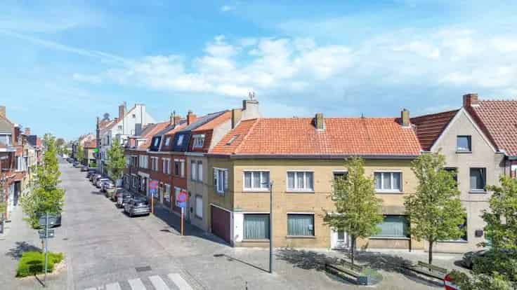 Ruime Rijwoning met Garage te Koop in Zeebrugge