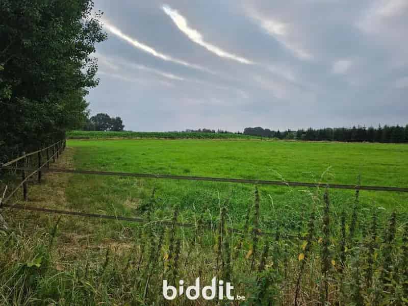 Landbouwgrond te koop 87a 30ca