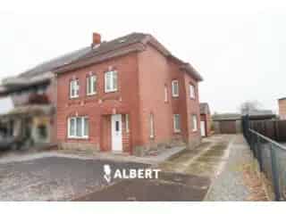 Huis te koop Diepenbeek 154m² 4 slaapkamers grote tuin