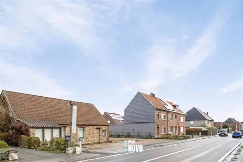 Polyvalent Handelspand met Woning Topligging