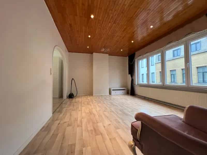 Appartement te Koop Antwerpen - Ruim en Licht