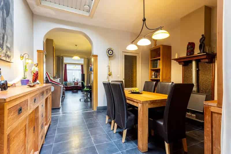 Prachtige woning met 4 slaapkamers en tuin!