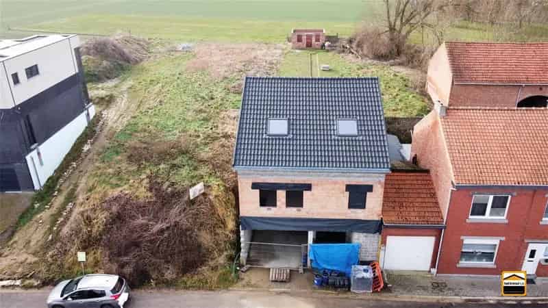 Ruwbouw woning te koop rustige ligging