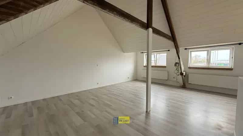 Instapklare woning te Kontich - 2 slaapkamers - Grote tuin - Volledig gerenoveerd