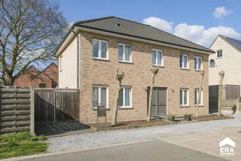 Ruime gezinswoning te Pelt met 4-5 slaapkamers