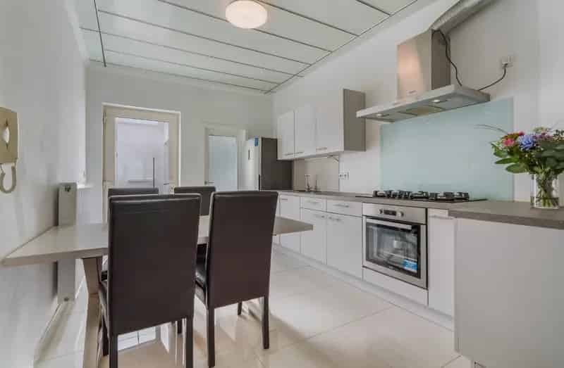 Gerenoveerde Rijwoning te Koop Oostende Westerkwartier