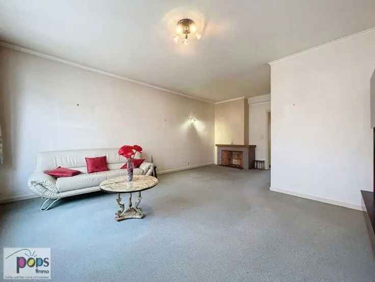 Appartement 1 slaapkamer Roosendael Garage Kelder Terras