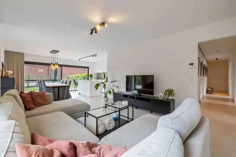 Gelijkvloers appartement te koop in Temse