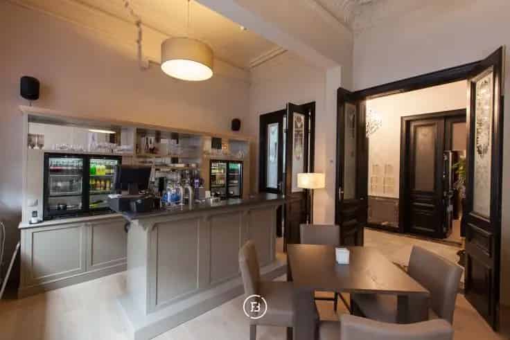 Herenhuis te Koop Geraardsbergen: Hotel 11 Kamers 851m²