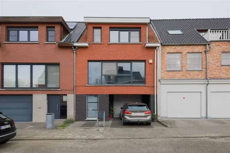 Huis te koop Hove: Gerenoveerde gezinswoning 210m²