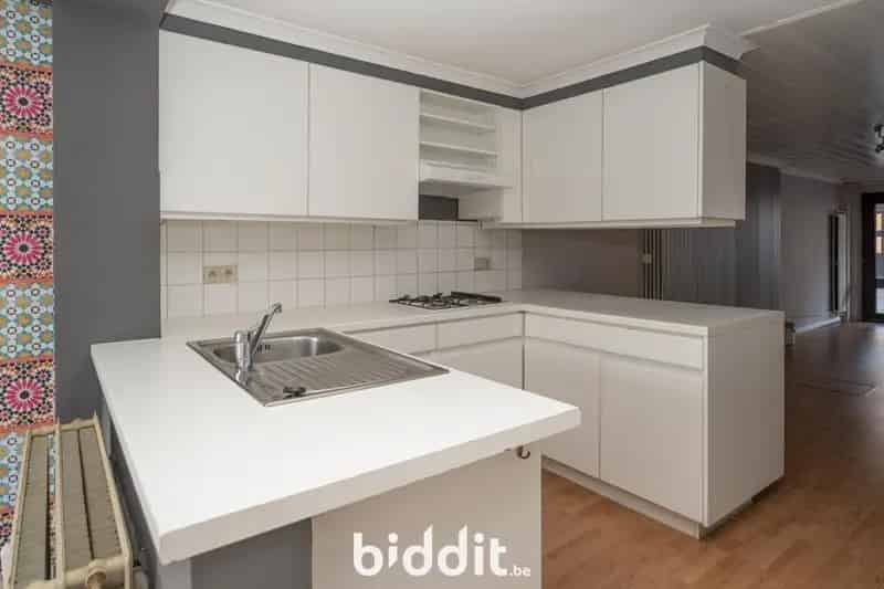 gebouw 3 appartementen Pelt