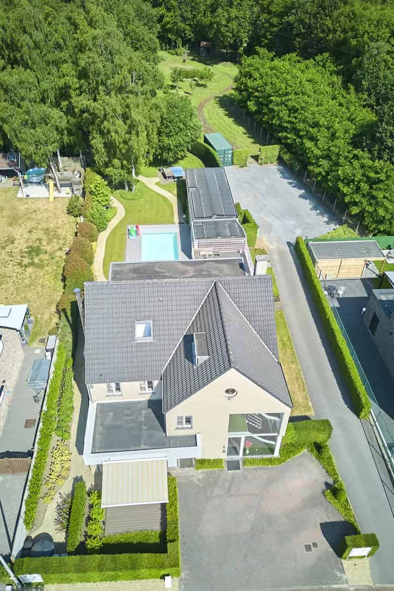 Huis te koop Houthalen-Helchteren: Luxe woning met zwembad en handelszaak