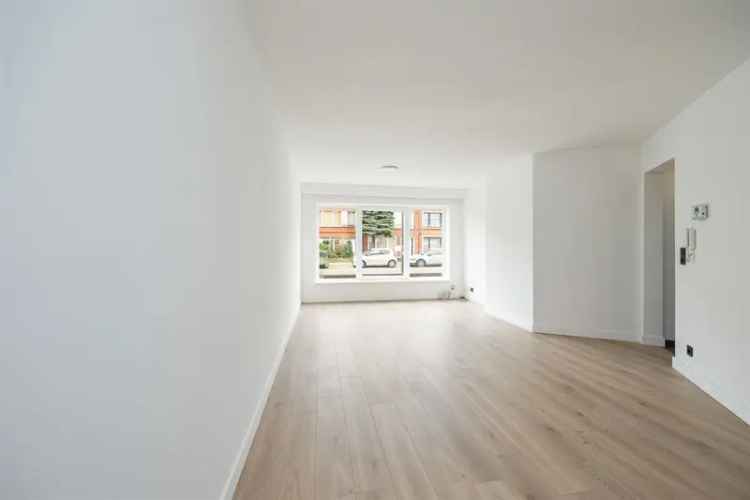 Gelijkvloers appartement te koop in Deurne Zuid