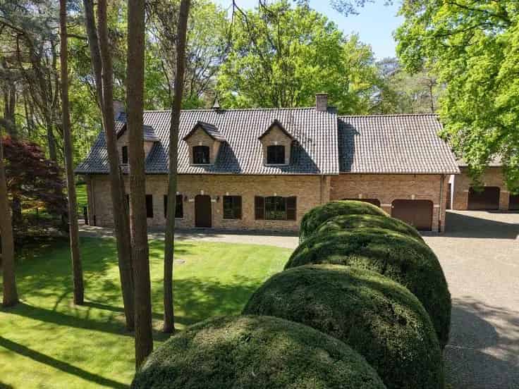 Landelijke Villa Te Koop 5 Garages Grote Tuin