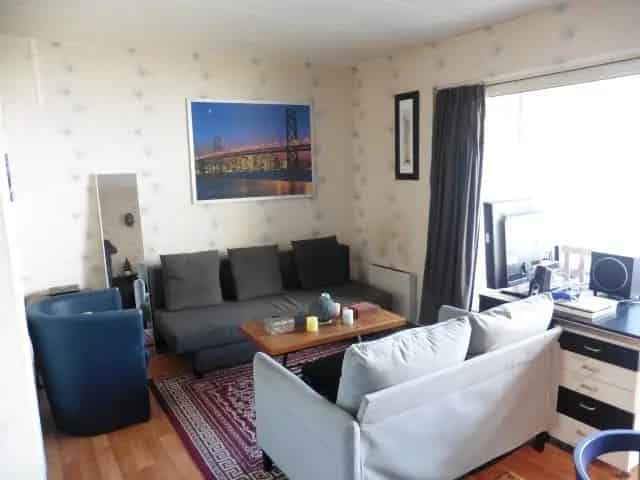 Studio te koop: Rustig gelegen appartement met ruim terras