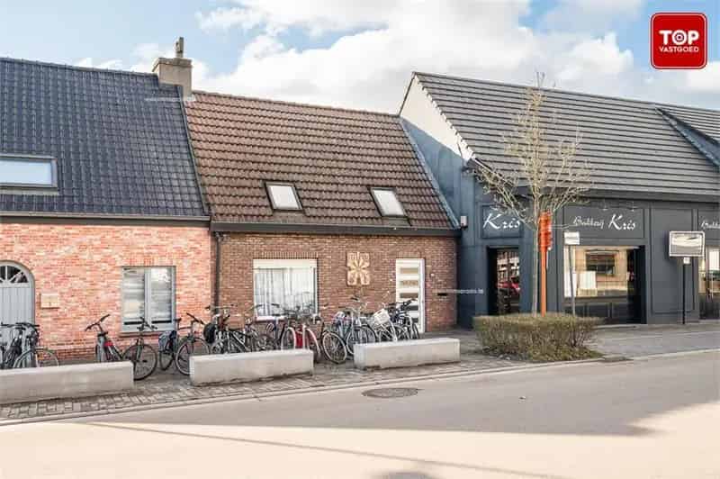Huis te koop Evergem: 3 slaapkamers, garage en tuin