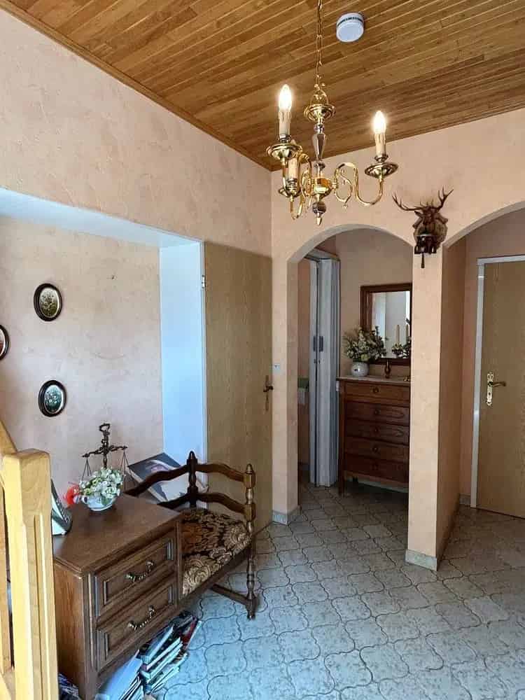 Zeer Degelijke Halfopen Woning te Bertem