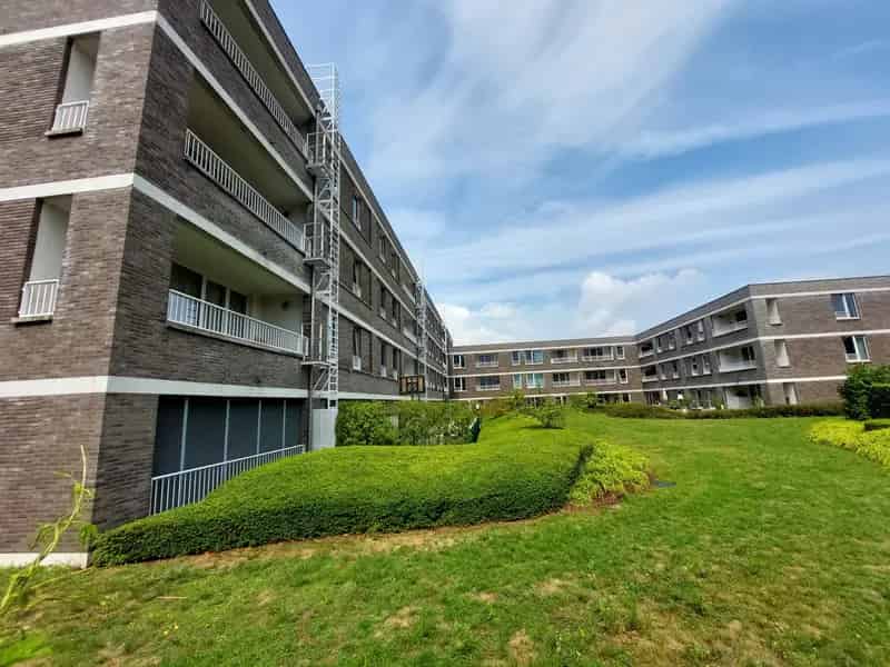 Gelijkvloers appartement Berchem 2 slaapkamers terras parking