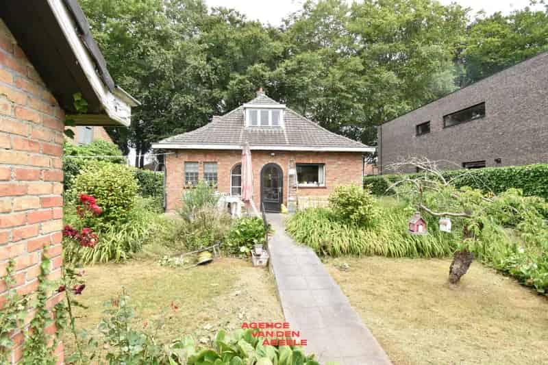 Huis te koop: Renovatieproject met grote tuin
