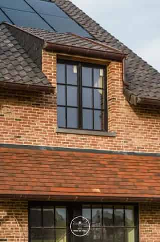 Vier Luxe Halfopen Woningen te Koop