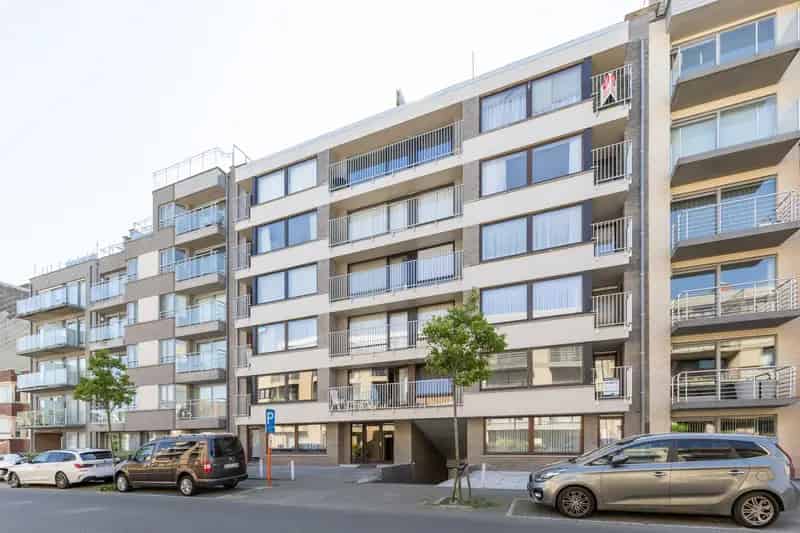 Ruim 3-slaapkamer appartement Koksijde met Zonneterras