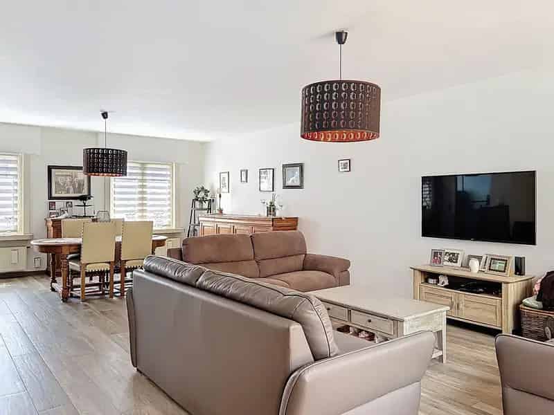 Ruime Fermette Villa 300m² 5 slaapkamers Koppelwoning
