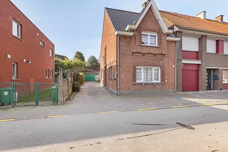 Huis te koop Zulte: Halfopen woning nabij centrum