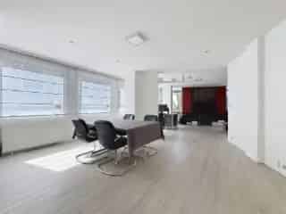 Appartement te Koop Brussel 2 slaapkamers 121m² Parkeerplaats