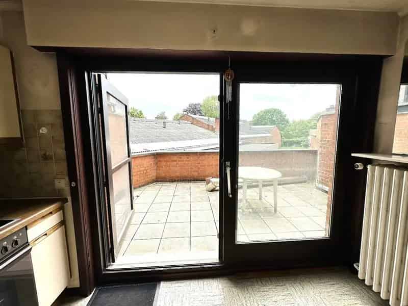Bel-"Etage Woning Torhout: Garage, Tuin en Lift