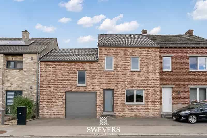 Gerenoveerde rijwoning met 4 slpk & tuin te Sint-Truiden