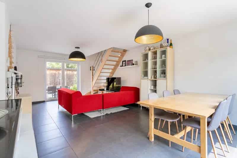 Instapklare woning 3 slaapkamers tuin carport