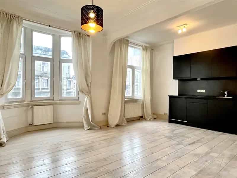 Appartement te koop Antwerpen Zurenborg 1 slaapkamer dakterras