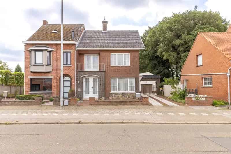 Ruime, te moderniseren woning op een perceel van 509m²