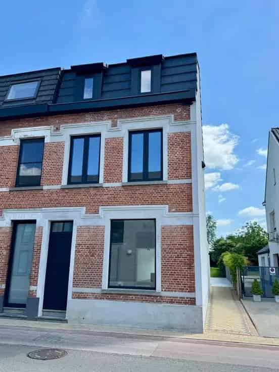 Huis Te Koop Aarschot: Gerenoveerde Woning met Tuin