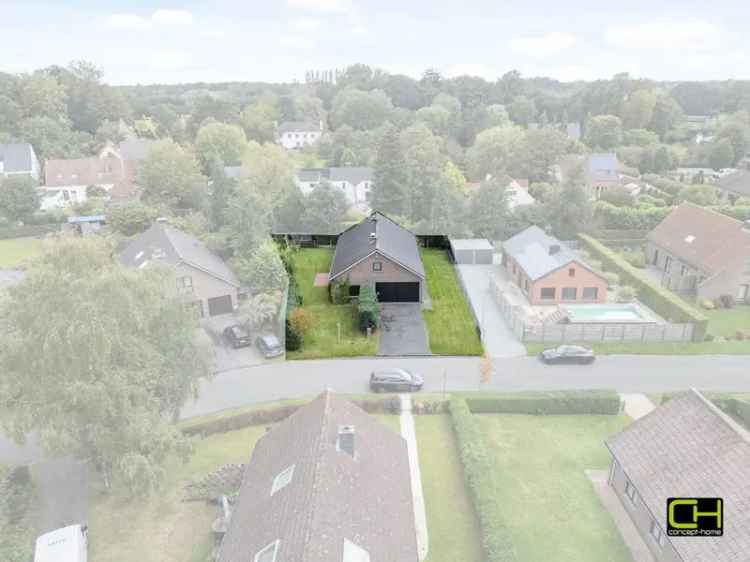 Te moderniseren bungalow te Vinderhoute