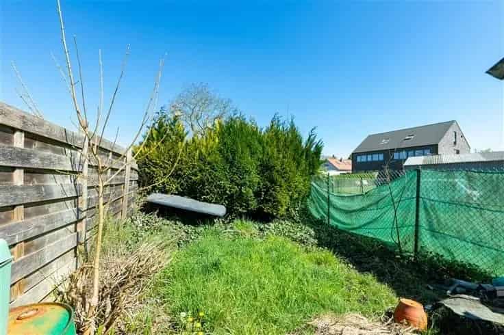 Huis Te Koop: 3 Slaapkamers Nabij Dorpscentrum